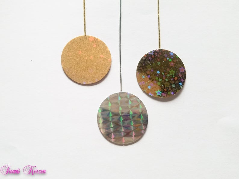 3 Glitzer Wachs-Weihnachtskugeln für nur 3,00 €