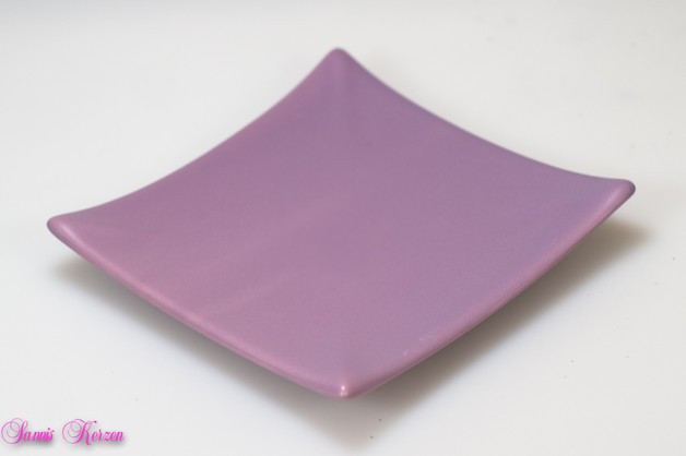 eckiger Keramikteller violett für nur 5,35 €